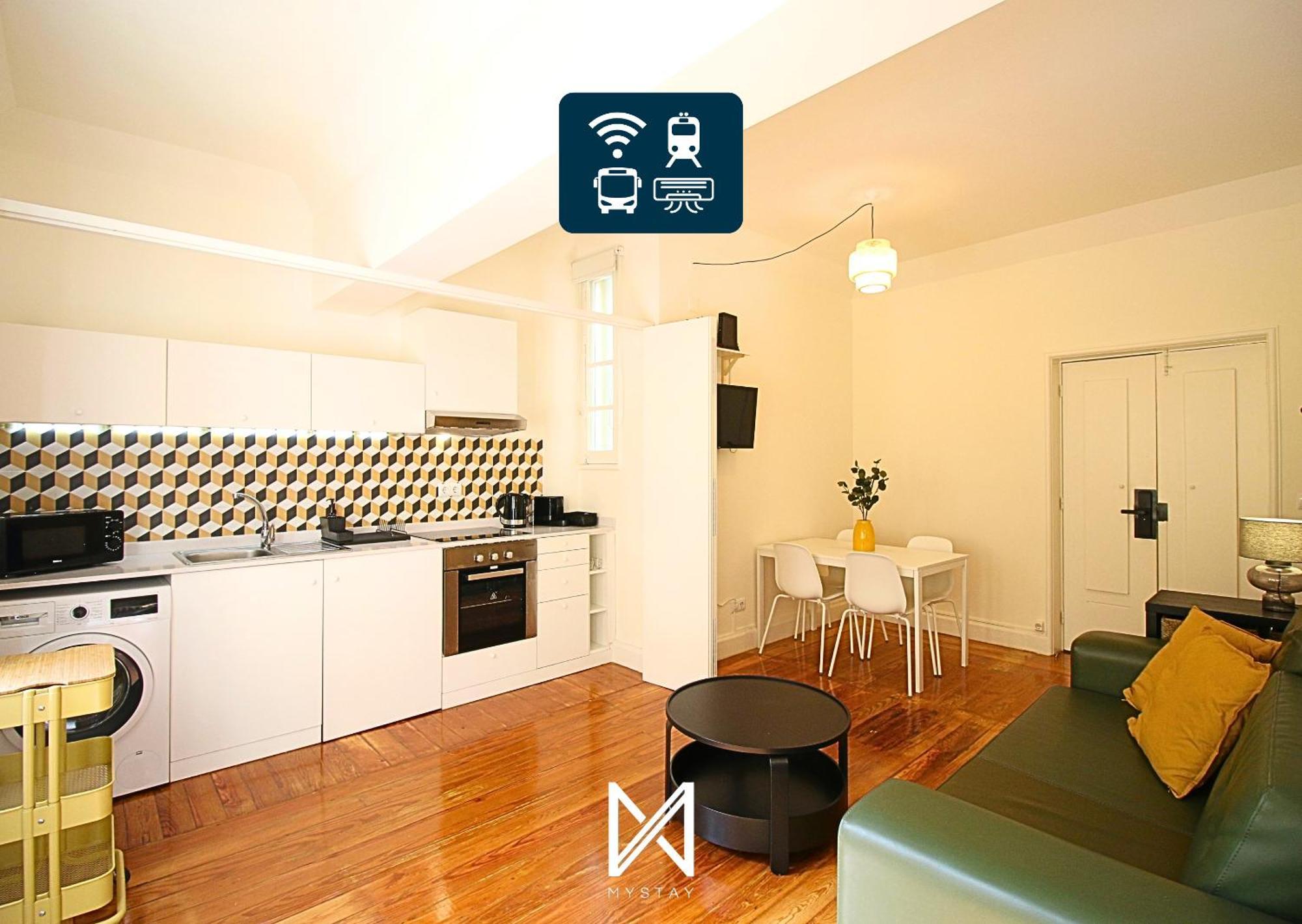 Mystay - The Poet - Fernando Pessoa Appartamento